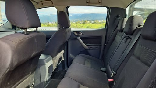 Ford Ranger Double Cabine 2.2 TDCi 160 4X4 - Xlt Sport – 2017 – 135251 km – Diesel – Boîte Manuelle — photo 18