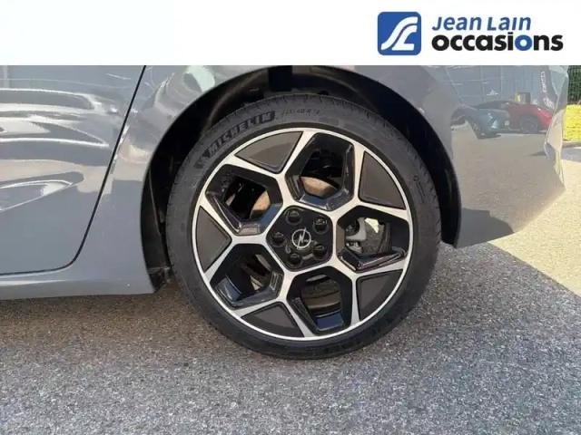 Opel Astra 1.2 turbo hybride 145 ch automatique — photo 9