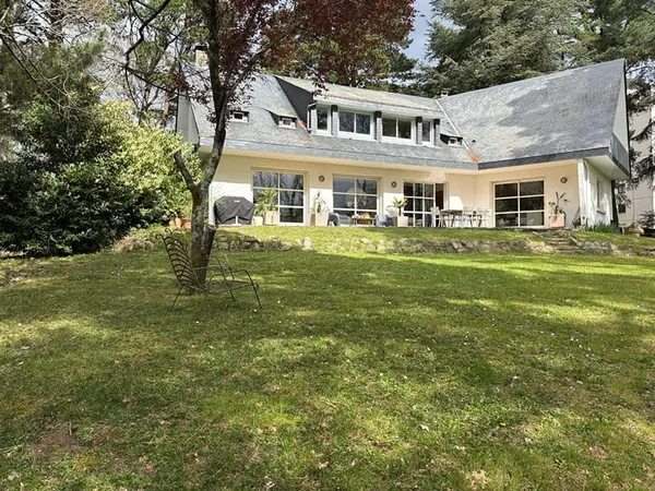Belle maison confortable sur un parc de 2413 m²