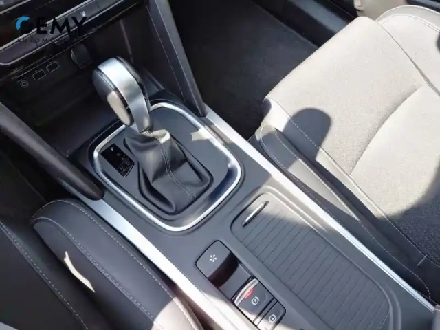 Renault Megane mégane iv estate blue dci 115 edc — photo 27