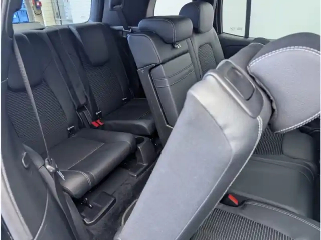 Mercedes Glb 200 d progressive line — photo 15