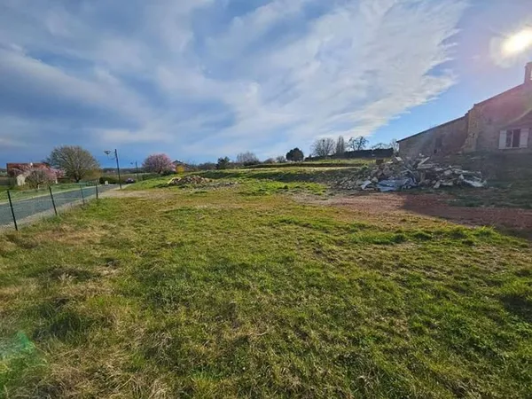 Terrain 1700 m²