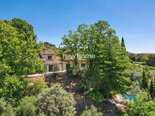 Maison 5 pièces 167 m²