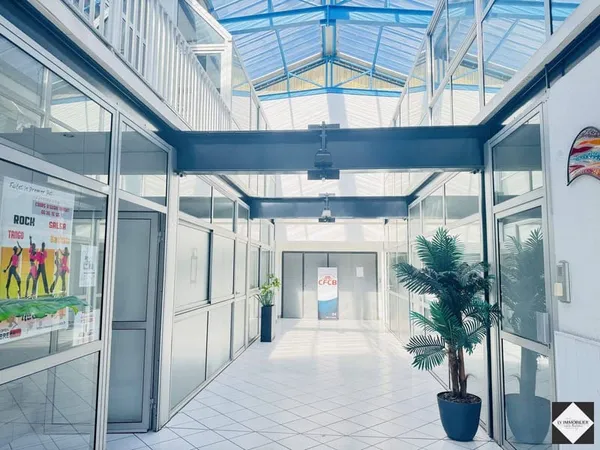 Local d'activité 33 m²