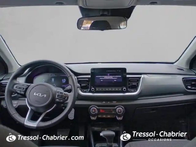 Kia Stonic 1.0 t-gdi 100 ch dct7 active — photo 10