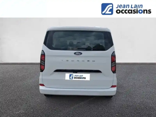 Ford Tourneo custom 320 l2h1 2.0 ecoblue 150 ch — photo 6