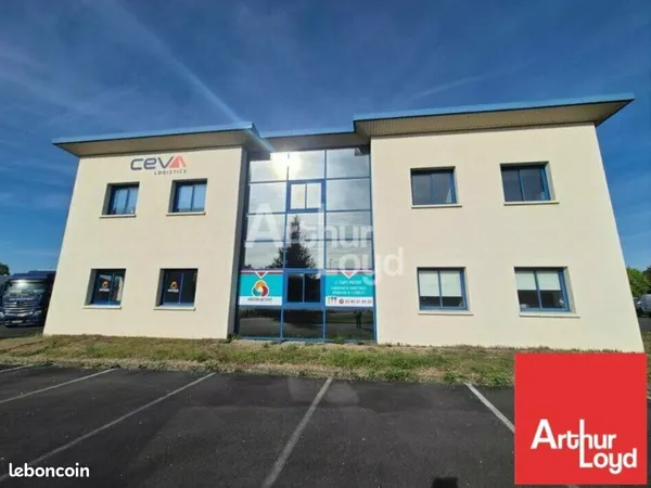 Bureaux 800 m² JAUNAY CLAN