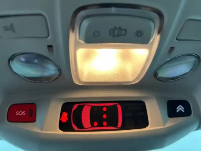 Citroën C5 Aircross bluehdi 130 s&amp;s eat8 — photo 26