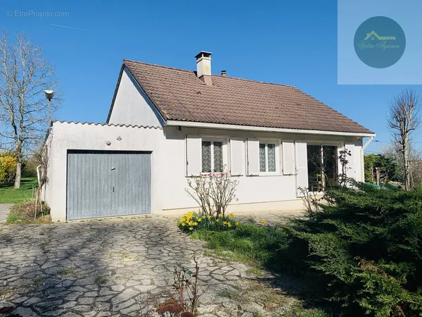 Maison plain-pied en parfait état sur 1243 m2