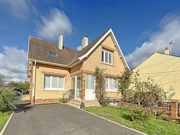 Maison 7 pièces 195 m²
