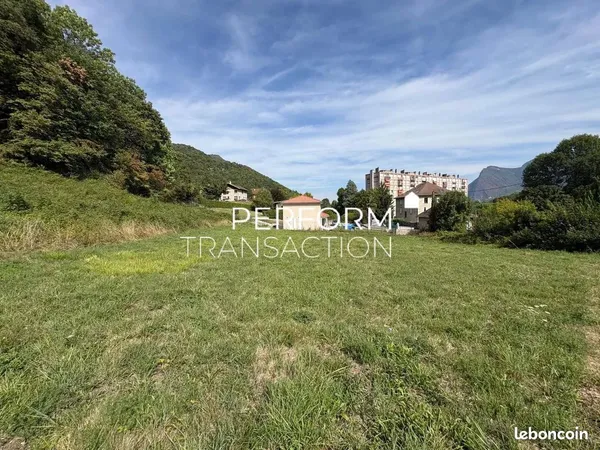 Terrain 1000 m² Noyarey