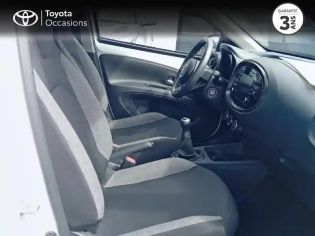 Toyota Aygo x 1.0 vvt-i 72ch dynamic my24 — photo 16