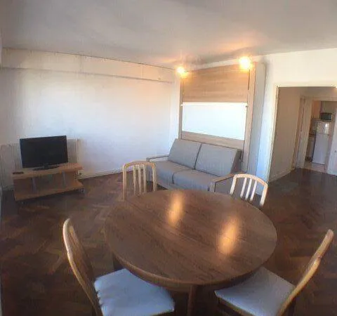 Studio 1 pièce 43 m²