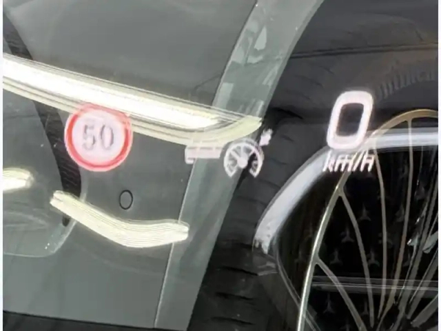 Mercedes Cla sse e 300 e hybrid eq amg l — photo 2