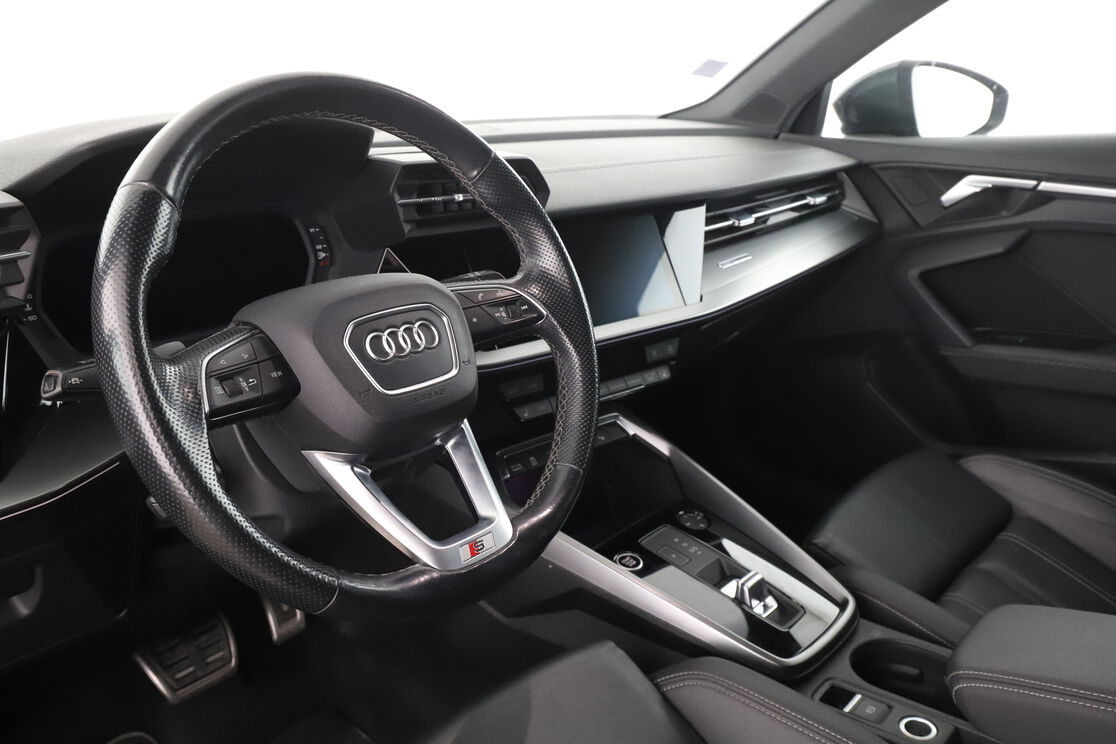 Audi A3 Sportback 35 TFSI mHEV S Line S Tronic 7 — photo 10