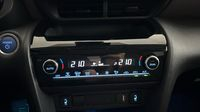 Toyota Yaris Cross 116h Collection AWD-i MY22 — photo 26