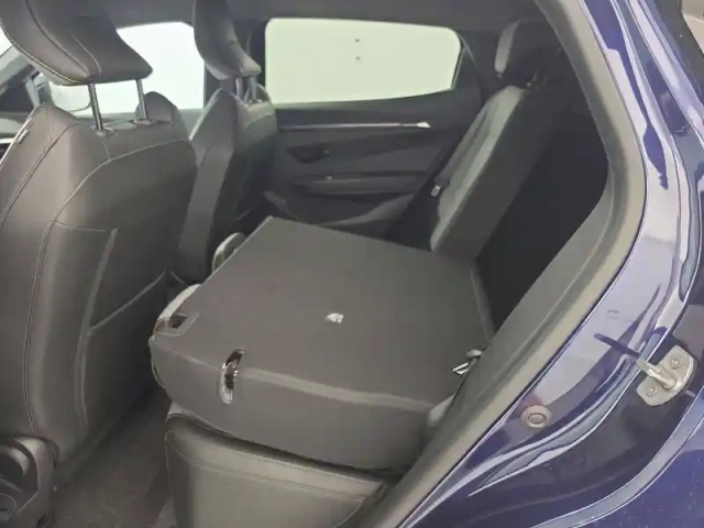 Renault Megane e-tech 220 ch autonomie confort gsr2 — photo 38
