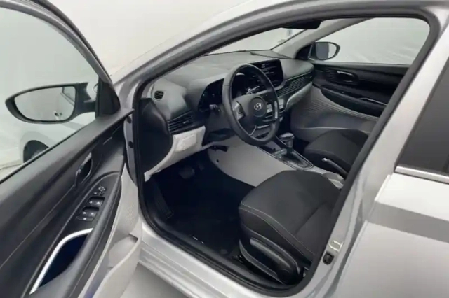 Hyundai I20 1.0 t-gdi 100 dct-7 hybrid 48v — photo 13