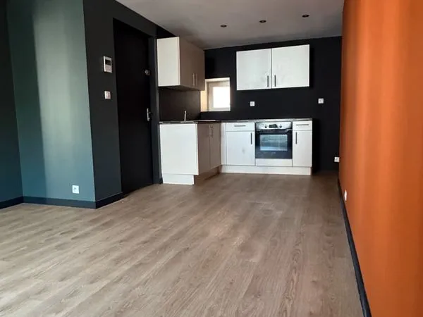 Loue appartement meublé T2