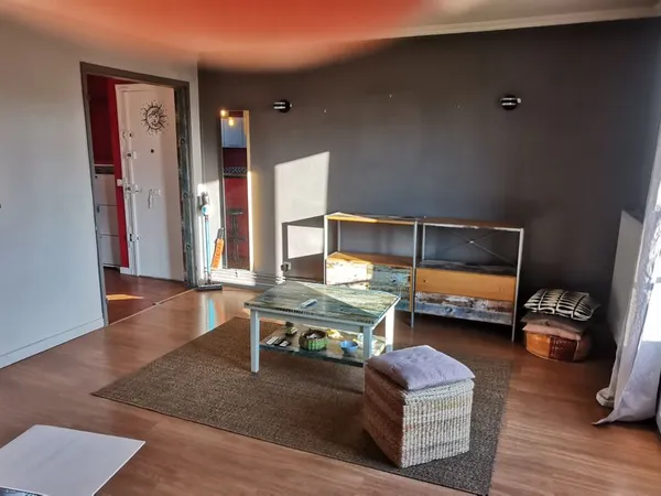 LE PERREUX : Appartement de 4 pièces proches toutes commodités