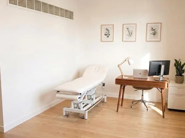 1 bureau à louer au sein d un cabinet médical/paramédical