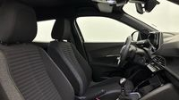 Peugeot 2008 1.2 PureTech 100ch S&S Active — photo 15