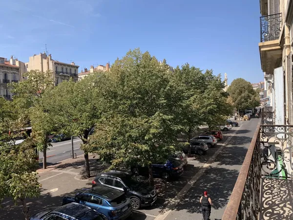 LOCATION T3 MARSEILLE 13006 DE 66m2 965€