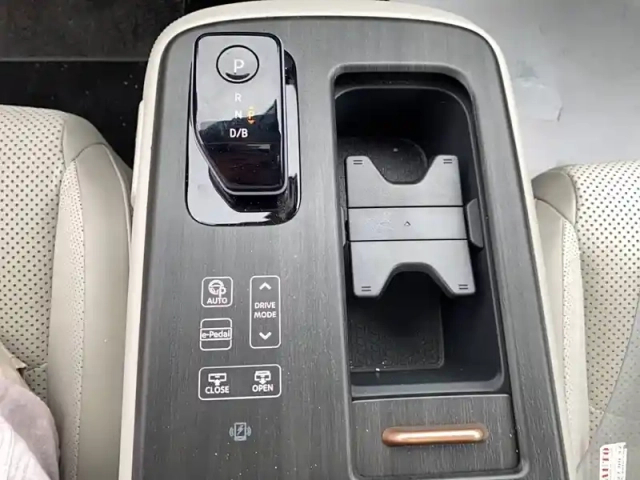 Nissan Ariya electrique 87kwh 242 ch — photo 22