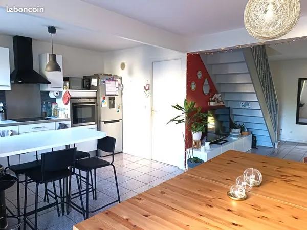 Charmante maison avec jardin - 3 chambres - environnement calme 🌱