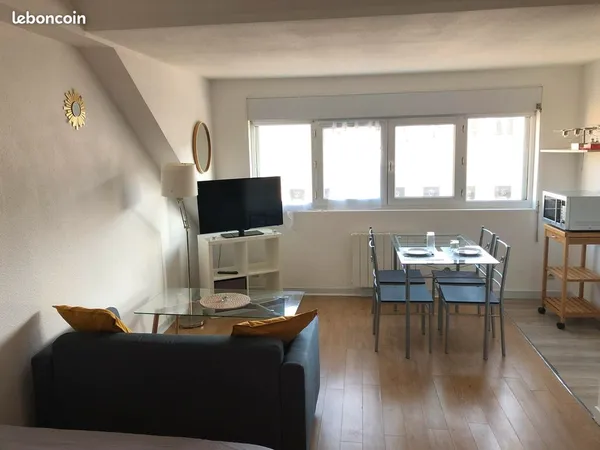 Agréable studio meublé près Centre ville - 23 m2 - Blvd Jeanne d'Arc