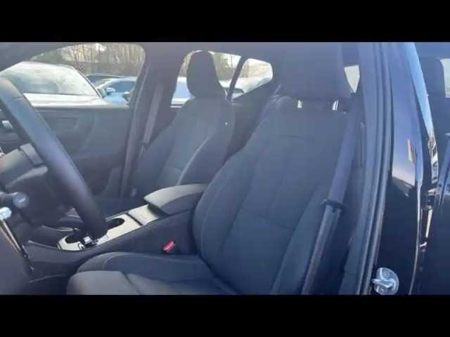 Volvo Ex40 single extended range 252ch plus — photo 5