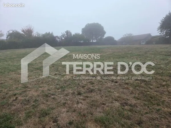 Terrain 628 m² Lanta