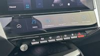 Peugeot 408 PHEV 225ch Allure Pack e-EAT8 — photo 15