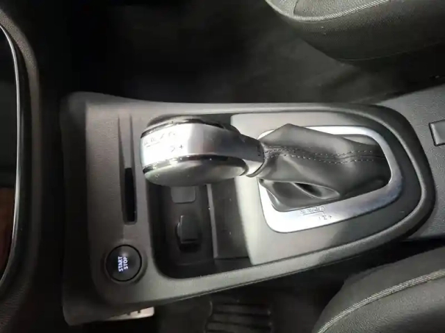 Renault Captur dci 90 energy edc — photo 18