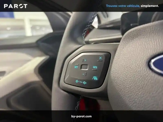 Ford Explorer 170ch standard range 52kwh style rwd — photo 17