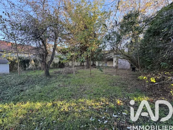 Maison 7 pièces 300 m²