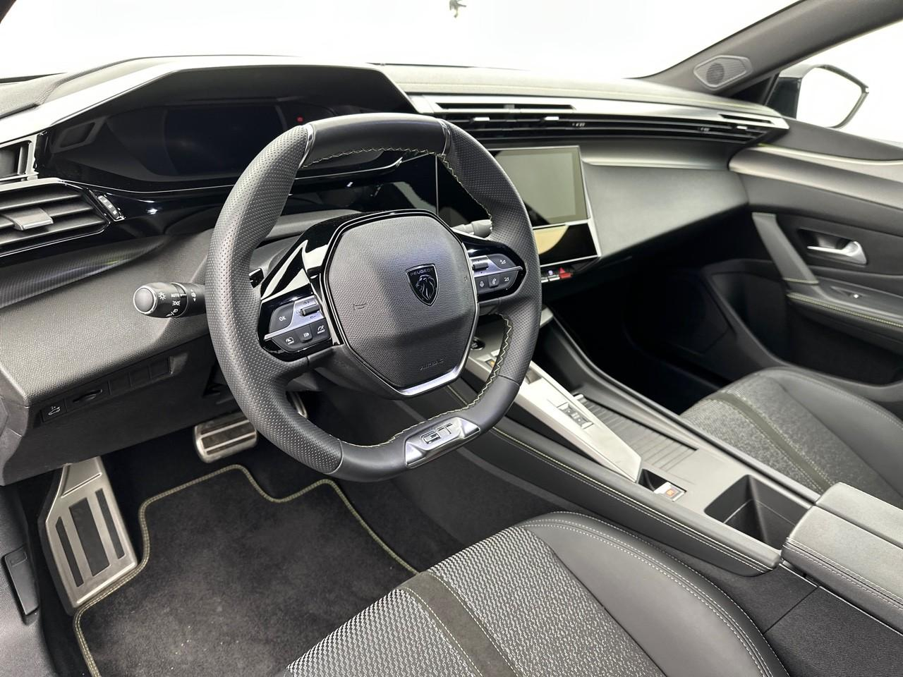 Peugeot 408 hybrid 145 e-dcs6 gt — photo 8