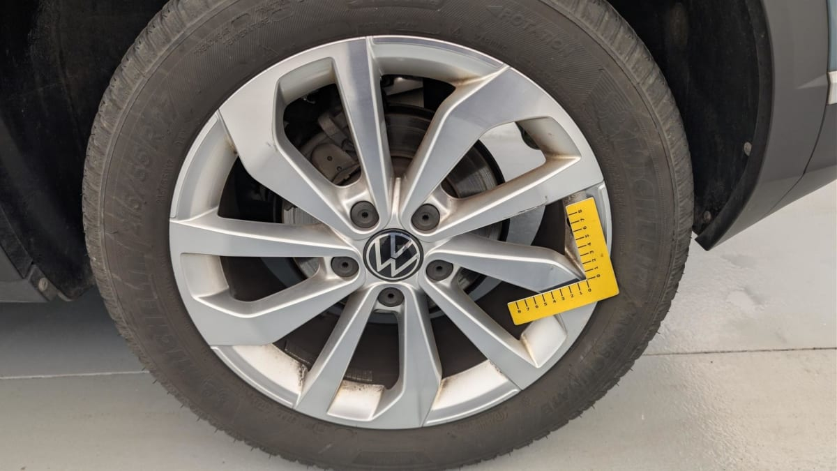 Volkswagen T-Roc — photo 25
