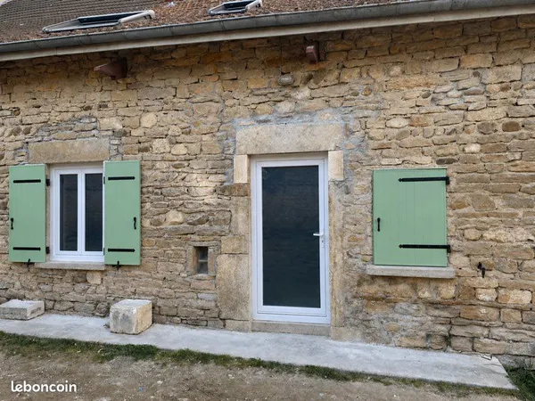Maison en pierres T2 bis la Balme les grottes