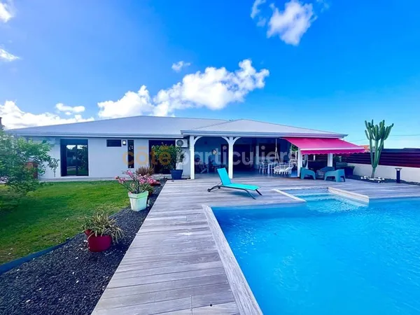 VILLA DE STANDING St François