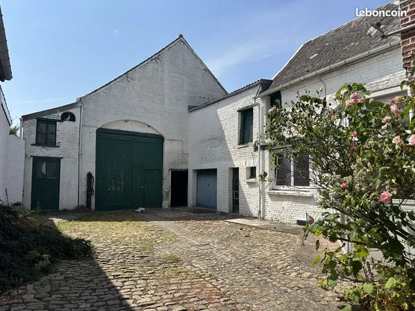 Maison 8 pièces 240 m²