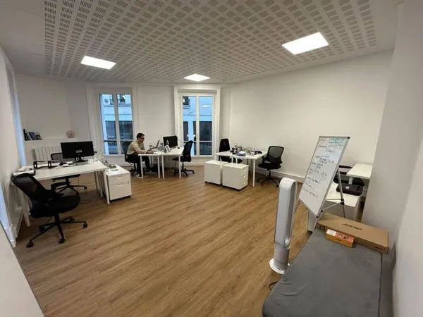 Bureaux 64 m²