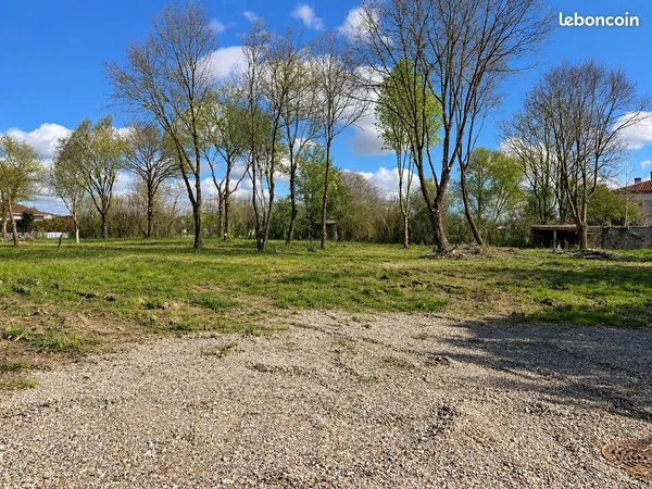 Terrain 1886 m² Le Passage