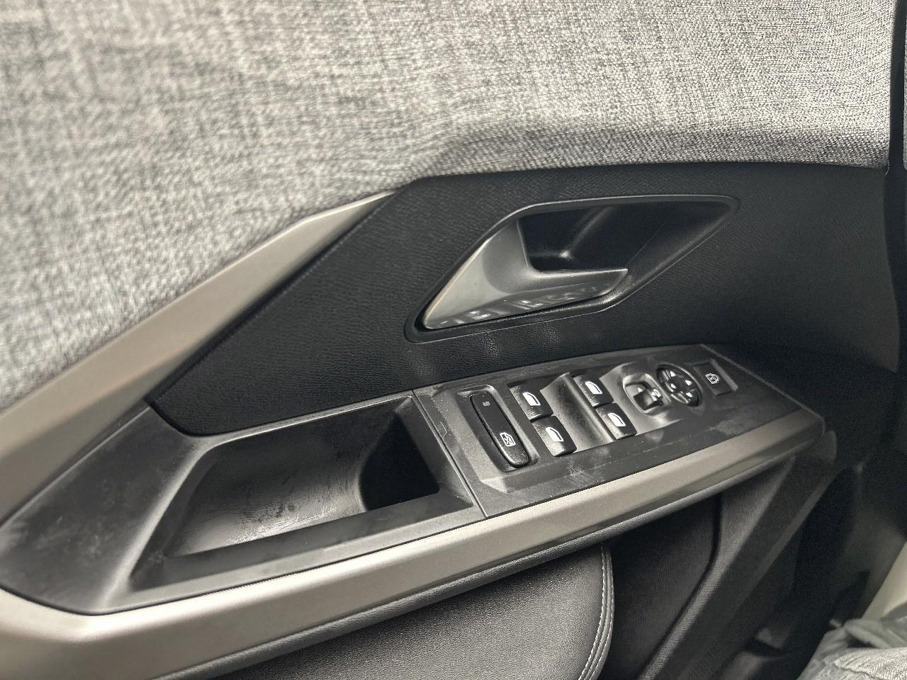 Peugeot 3008 hybrid 145 e-dcs6 allure — photo 28