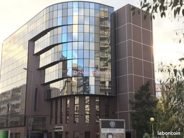 Bureaux, santé 153 m² saint etienne
