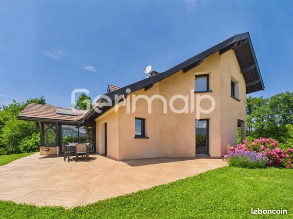 Maison 8 pièces 183 m²
