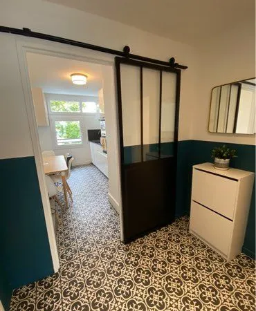 Chambre meublée