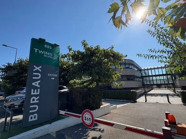 Bureau 190 m²
