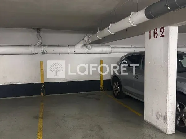 Garage et parking Location Paris 140€