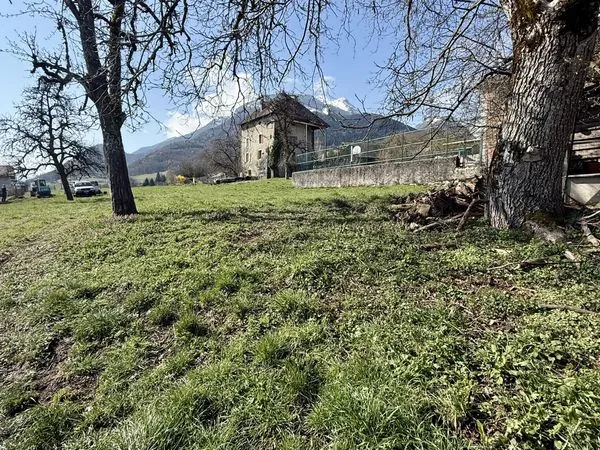 Terrain 950 m² Faverges-Seythenex